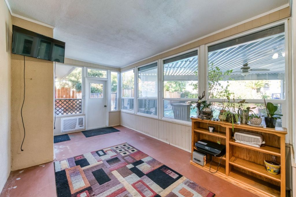 Image 38 of property listing at 6070 N Colonial Avenue, Fresno, CA 93704