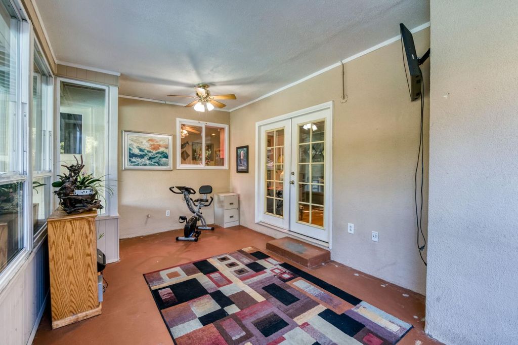 Image 39 of property listing at 6070 N Colonial Avenue, Fresno, CA 93704