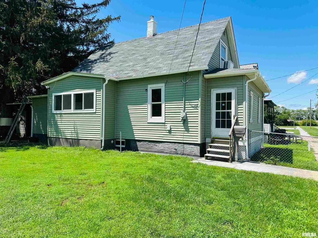 602 5TH Street, Rock Island, IL 61201