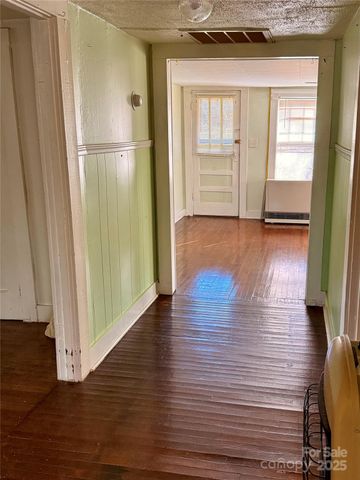 54 SchoolHouse Drive, Canton, NC 28716