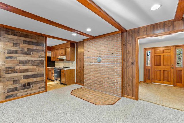 26 Emily Lane, Newbury, NH 03255