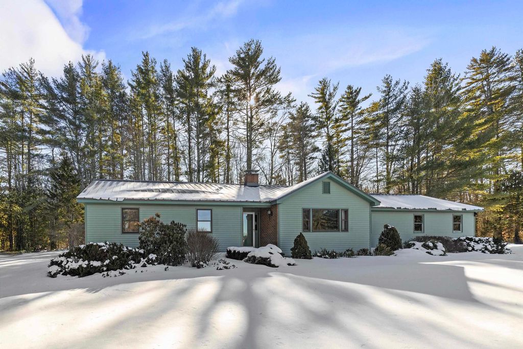 26 Emily Lane, Newbury, NH 03255