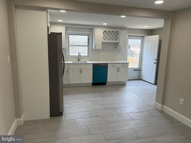 147 FURSIN AVE, Buena, NJ 08310