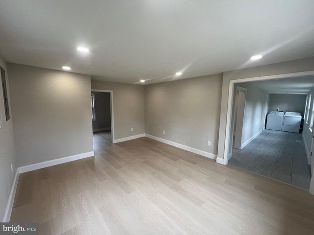 147 FURSIN AVE, Buena, NJ 08310