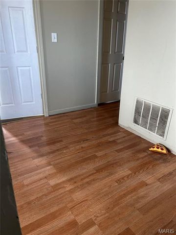 3837 S Compton Avenue, St Louis, MO 63118