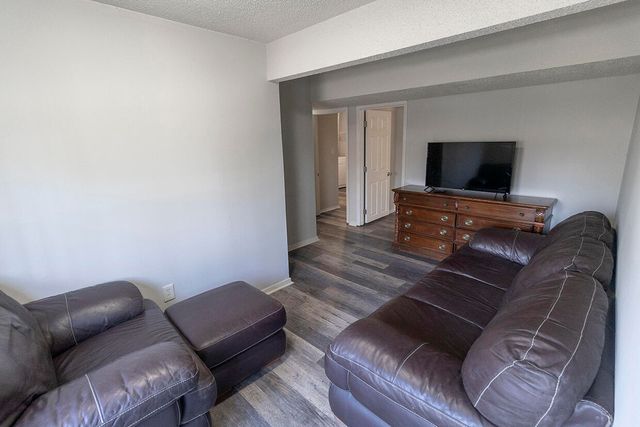 201 WHEATON CT, Columbia, MO 65203