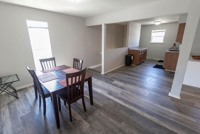 201 WHEATON CT, Columbia, MO 65203