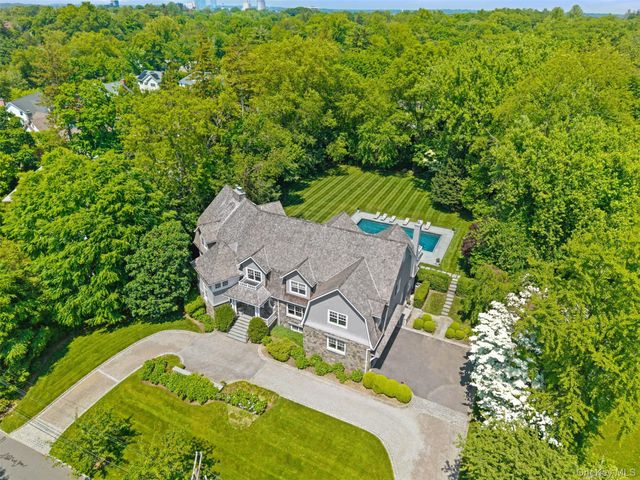 35 Eton Road, Scarsdale, NY 10583