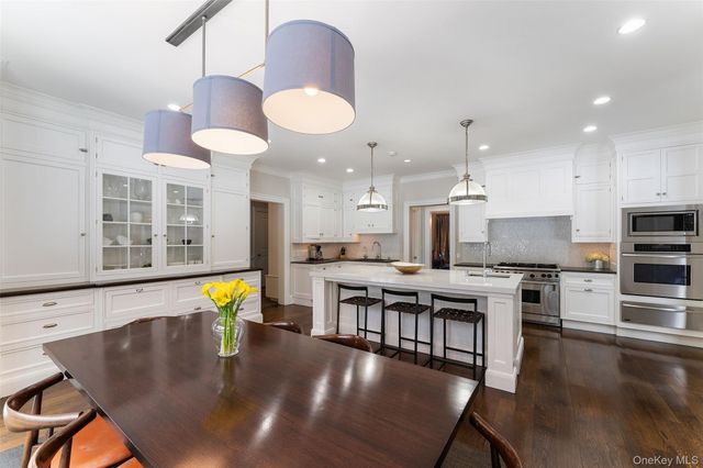 35 Eton Road, Scarsdale, NY 10583