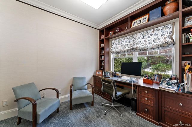 35 Eton Road, Scarsdale, NY 10583