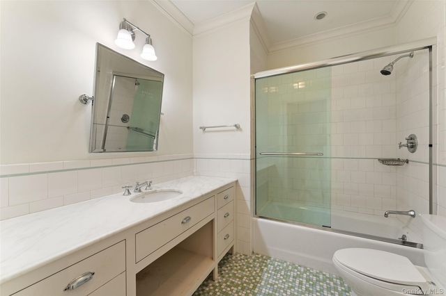 35 Eton Road, Scarsdale, NY 10583