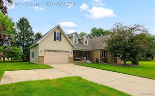 18570 Hollie Drive, Macomb, MI 48044