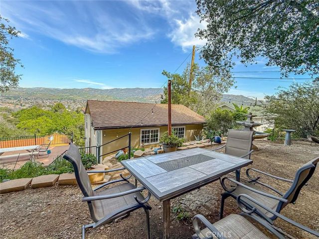 1059 Alta Vista, Simi Valley, CA 93063