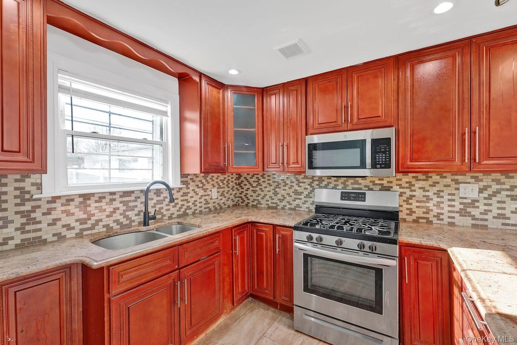 16418 109 Drive, Jamaica, NY 11433