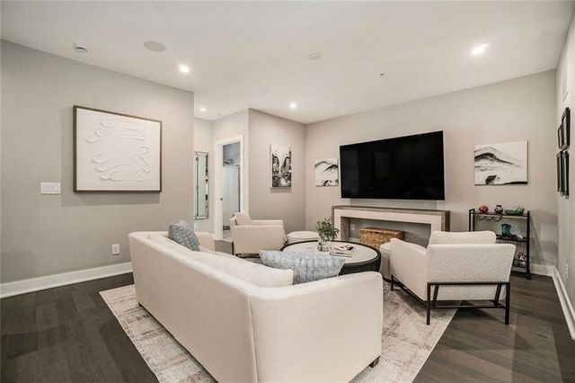 1099 North NE Avenue 14, Atlanta, GA 30307