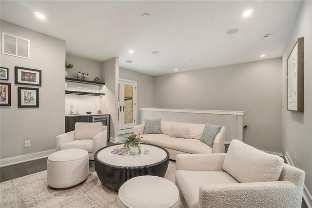 1099 North NE Avenue 14, Atlanta, GA 30307