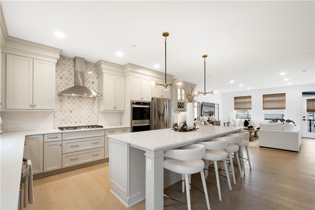 423 Magnolia Dr, Peters Twp, PA 15367