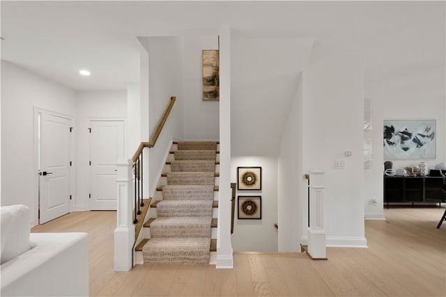 423 Magnolia Dr, Peters Twp, PA 15367