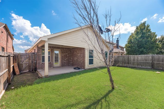 8829 Deadwood Lane, Aubrey, TX 76227