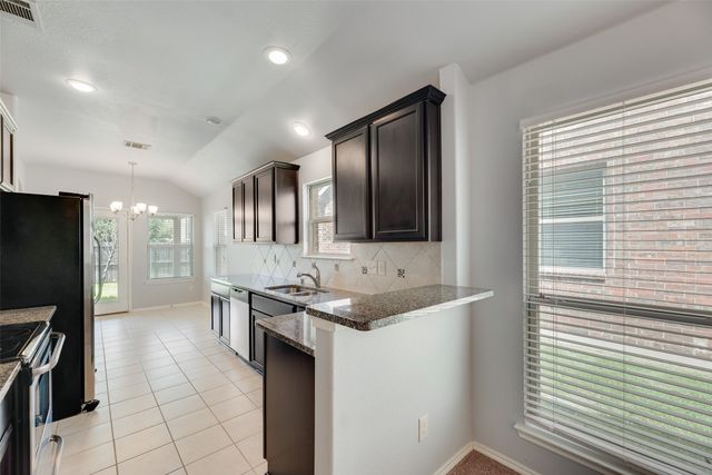 8829 Deadwood Lane, Aubrey, TX 76227