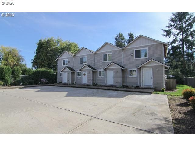 1552 E 3RD St, Newberg, OR 97132