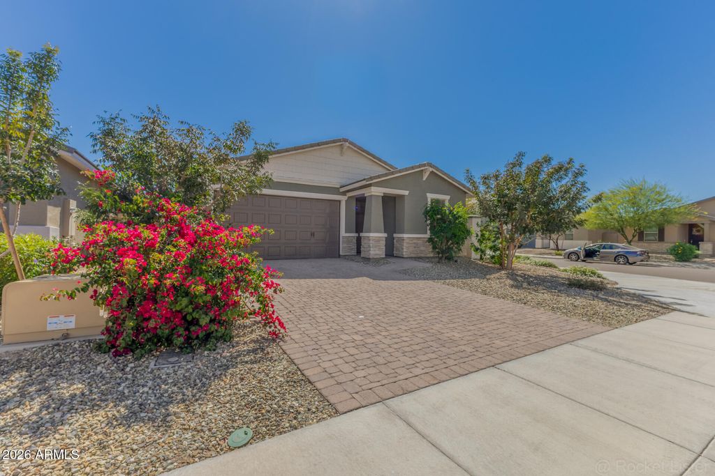 Image 3 of property listing at 12655 W COUNTRY CLUB Trail, Sun City West, AZ 85375
