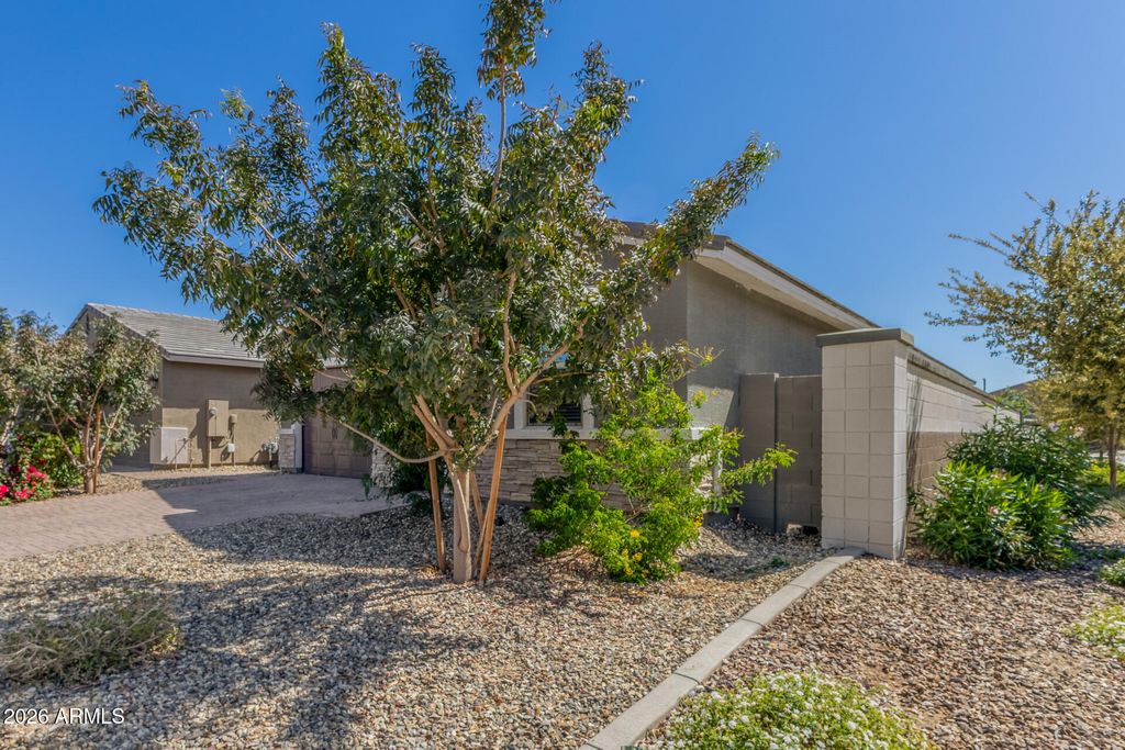 Image 6 of property listing at 12655 W COUNTRY CLUB Trail, Sun City West, AZ 85375