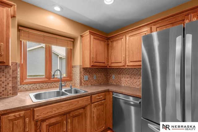 8924 N 83rd Avenue, Omaha, NE 68122