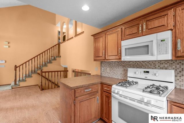 8924 N 83rd Avenue, Omaha, NE 68122