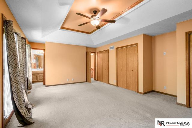 8924 N 83rd Avenue, Omaha, NE 68122