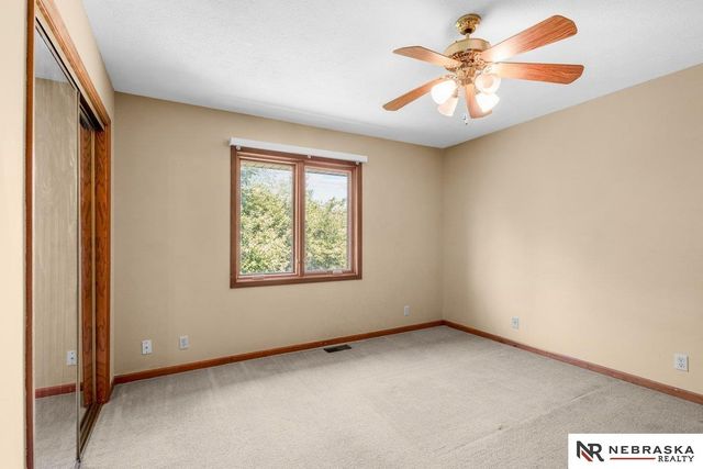 8924 N 83rd Avenue, Omaha, NE 68122