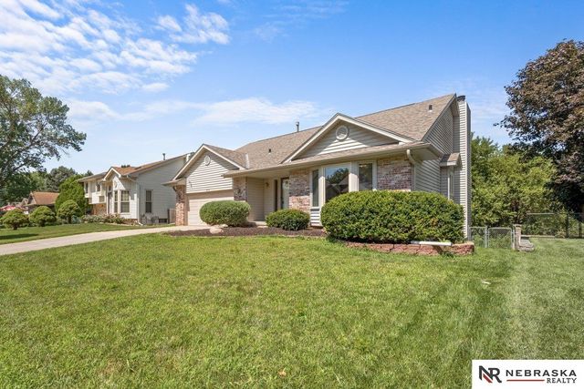 8924 N 83rd Avenue, Omaha, NE 68122