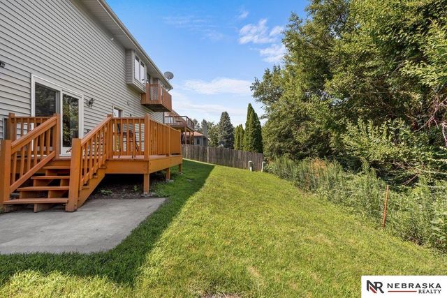 8924 N 83rd Avenue, Omaha, NE 68122