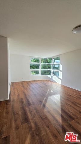 4018 Camero Avenue, Los Angeles, CA 90027