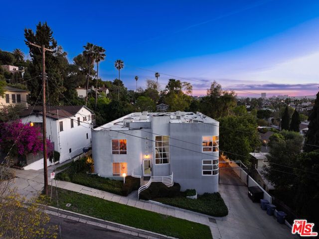 4018 Camero Avenue, Los Angeles, CA 90027