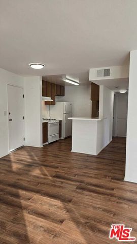 4018 Camero Avenue, Los Angeles, CA 90027