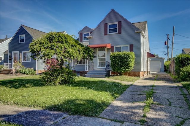 5410 Renwood Drive, Parma, OH 44129