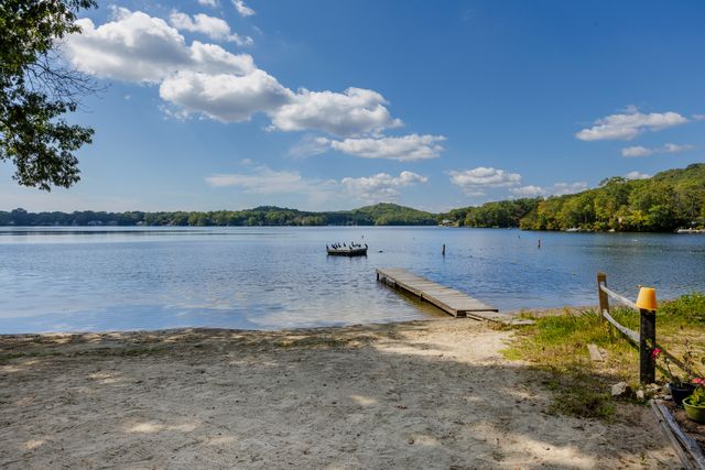 239-A Rockledge Road, Lyme, CT 06371