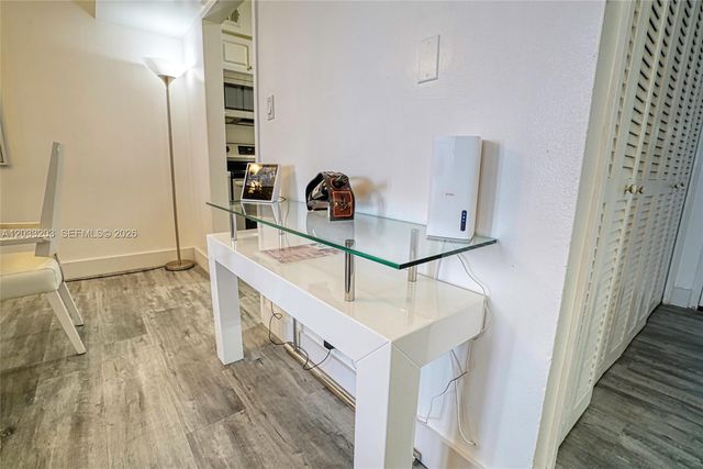 5225 Collins Ave 1204, Miami Beach, FL 33140