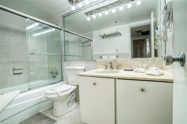 5225 Collins Ave 1204, Miami Beach, FL 33140