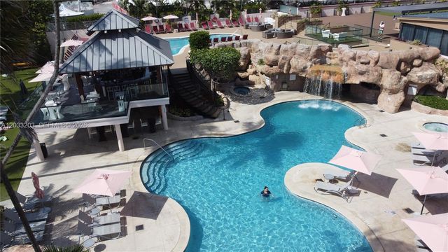 5225 Collins Ave 1204, Miami Beach, FL 33140