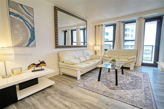 5225 Collins Ave 1204, Miami Beach, FL 33140