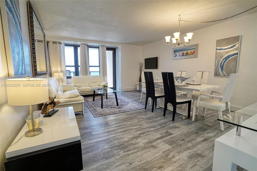 5225 Collins Ave 1204, Miami Beach, FL 33140
