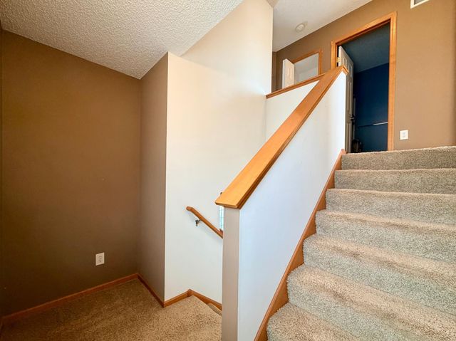 4963 Emmit Drive N 1, Hugo, MN 55038