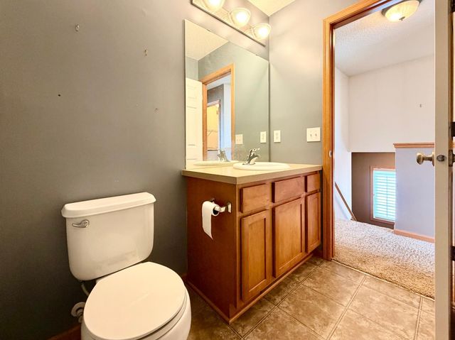 4963 Emmit Drive N 1, Hugo, MN 55038