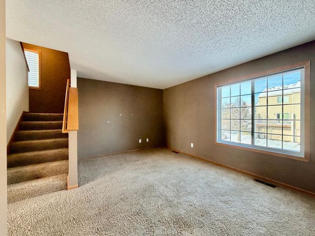 4963 Emmit Drive N 1, Hugo, MN 55038