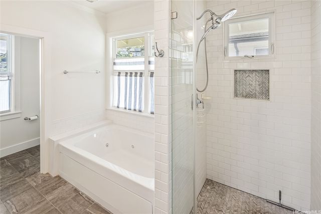 2463 Kekuanoni Street, Honolulu, HI 96813