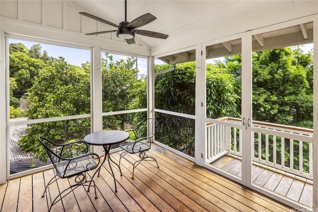 2463 Kekuanoni Street, Honolulu, HI 96813
