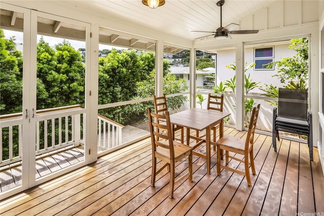 2463 Kekuanoni Street, Honolulu, HI 96813