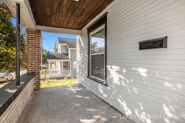 737 Dolbee Avenue Se, City Of Grand Rapids, MI 49506